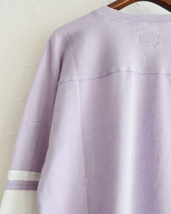 透けないメッシュという新提案。進化したホッケーT