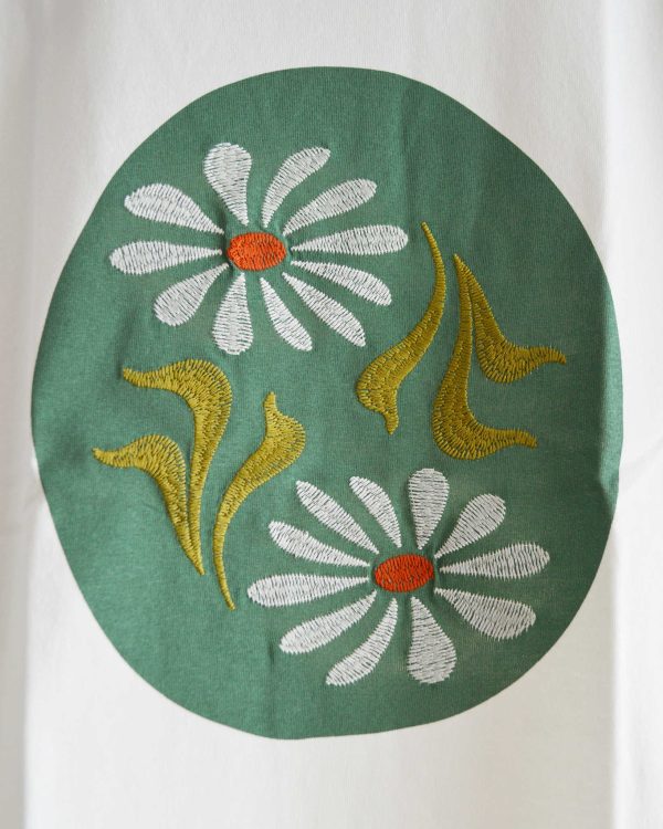 ぼちぼちTシャツ、HaGDの人気のグラフィックTEE