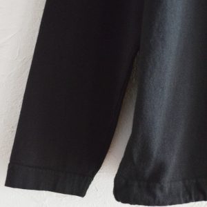 一枚でも重ねても映える、リラックスカットソー