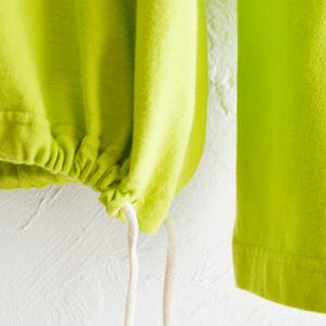 一枚でも重ねても映える、リラックスカットソー