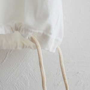 一枚でも重ねても映える、リラックスカットソー