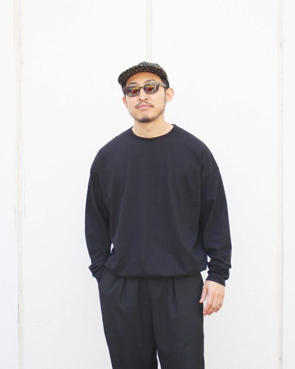 一枚でも重ねても映える、リラックスカットソー