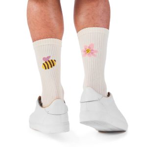 “朝の気分”で選ぶ。左右非対称が楽しいMANY MORNINGSのスポーツソックスが入荷。