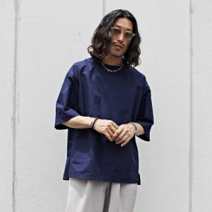 Tシャツ以上、シャツ未満。夏を快適に過ごす布帛Tシャツ