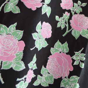 手描きのローズデザインTEE