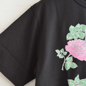 手描きのローズデザインTEE