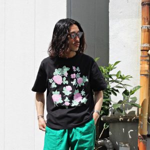 手描きのローズデザインTEE