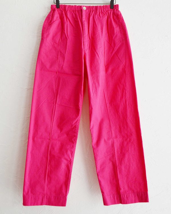 夏のスタイリングに効く一本。N.O.UN “PIN TUCK PANTS” がビタミンカラーで登場。