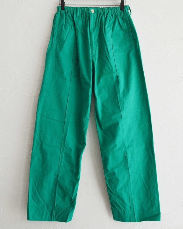 夏のスタイリングに効く一本。N.O.UN “PIN TUCK PANTS” がビタミンカラーで登場。