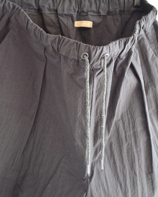 COTTON×NYLON POPLIN SHORTS