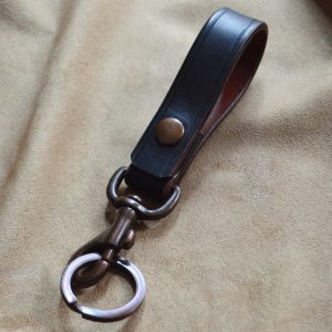 使うほどに自分のものになる。j.o.bが作る革小物。