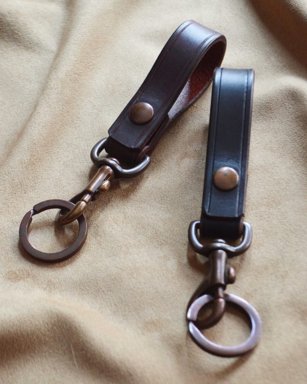 使うほどに自分のものになる。j.o.bが作る革小物。