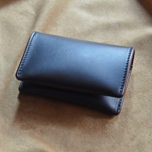 使うほどに自分のものになる。j.o.bが作る革小物。