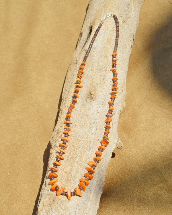 首元から夏を楽しむ。天然素材が生み出すINDIAN JEWELRYの魅力。