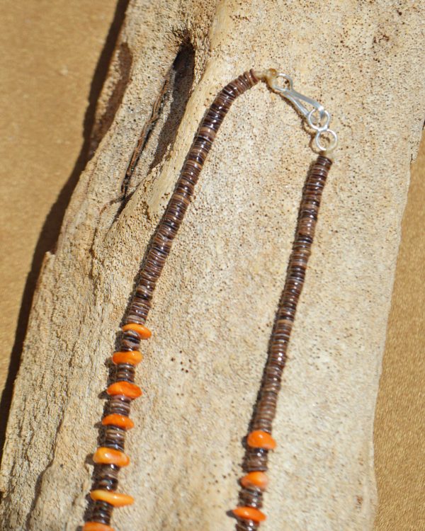 首元から夏を楽しむ。天然素材が生み出すINDIAN JEWELRYの魅力。