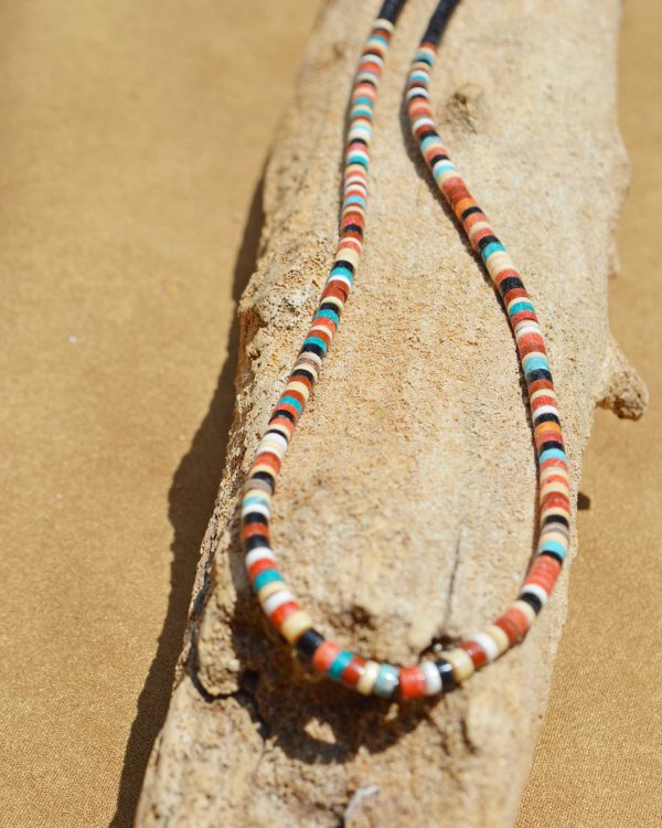 首元から夏を楽しむ。天然素材が生み出すINDIAN JEWELRYの魅力。
