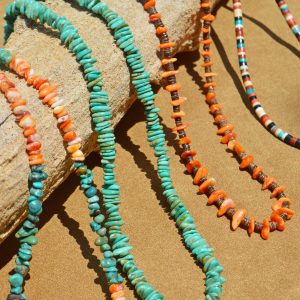 首元から夏を楽しむ。天然素材が生み出すINDIAN JEWELRYの魅力。