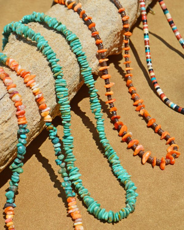 首元から夏を楽しむ。天然素材が生み出すINDIAN JEWELRYの魅力。